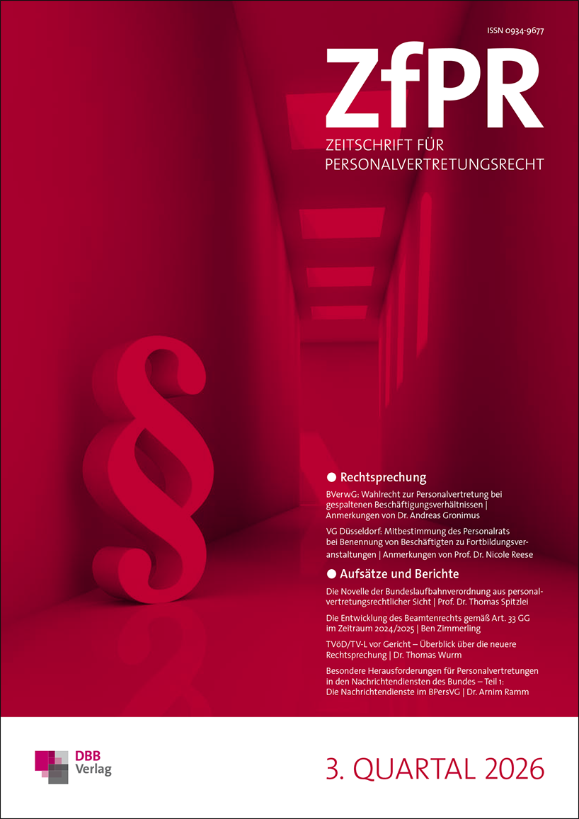ZfPR – Zeitschrift fuer Personalvertretungsrecht 3. Quartal 2026 © DBB Verlag GmbH. Das Cover zeigt die neue Gesatltung des ZfPR-Magazins. Ein rot eingefaerbtes fast vollflaechiges Motiv zeigt ein grosses Paragraphenzeichen im langen Flur eines Buerohause